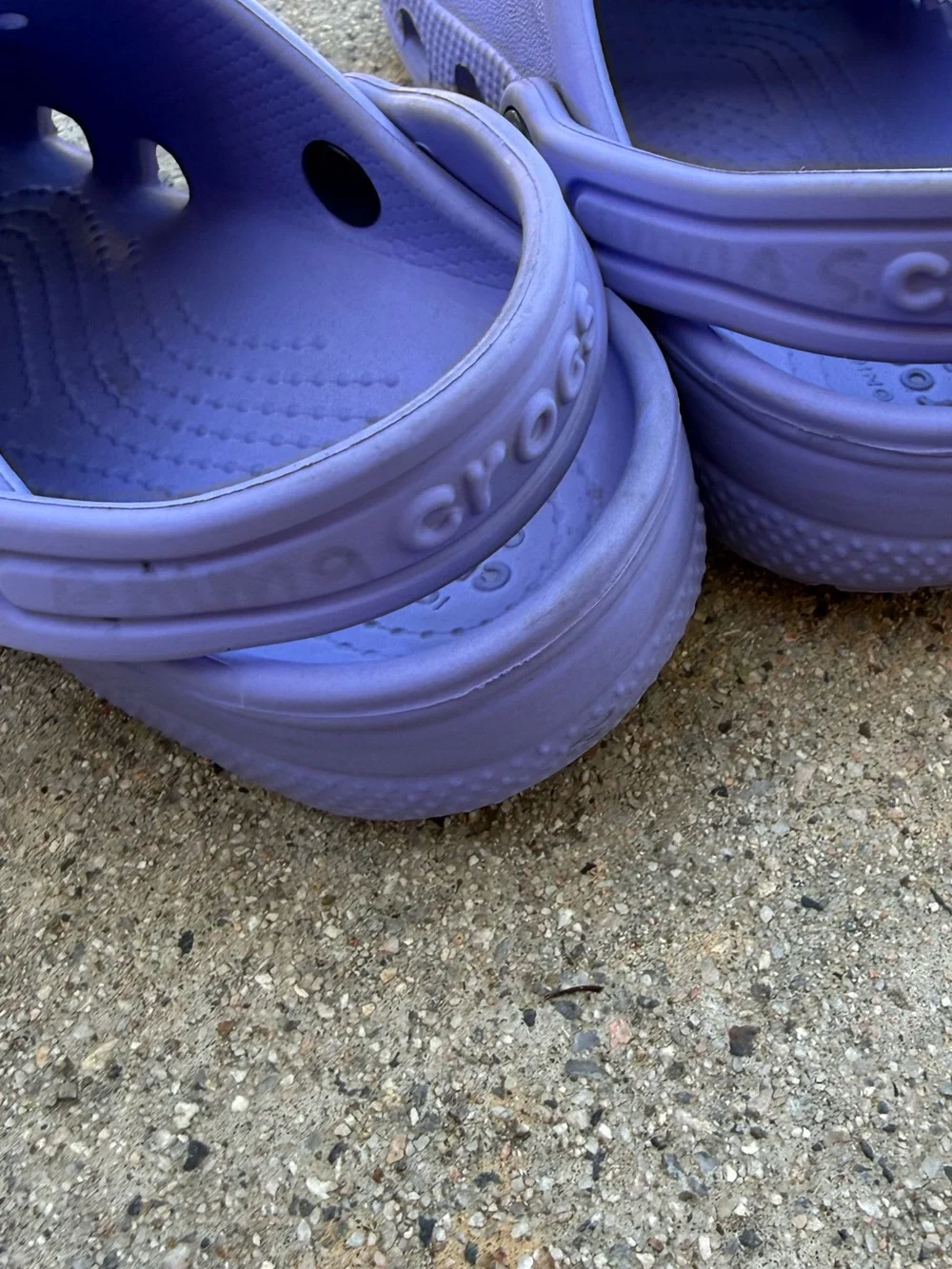 CROCS Kids Baya Clogs size 9 lavender summer camp pool beach camping